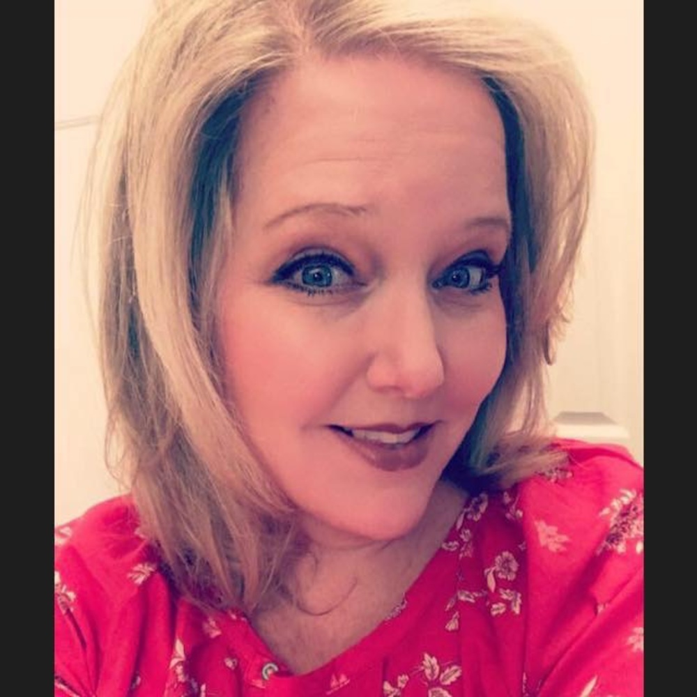 Meet your Posher, Monica!